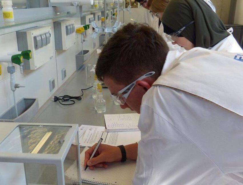 Chemieolympiade Praktikum in Darmstadt neu